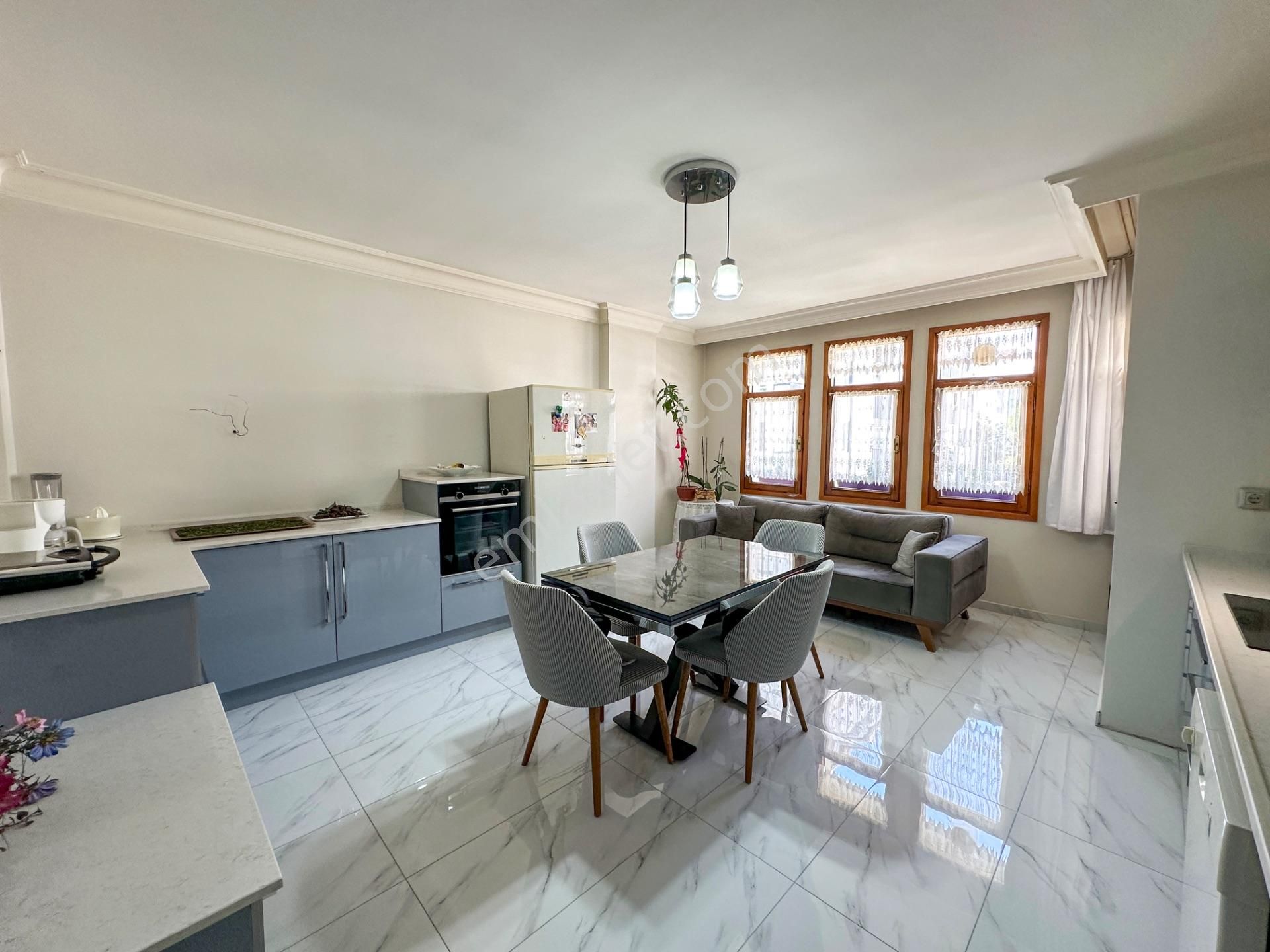 Balıkesir Altıeylül Bahçelievler Mahallesinde Satılık 3+1 Daire - Görsel 4