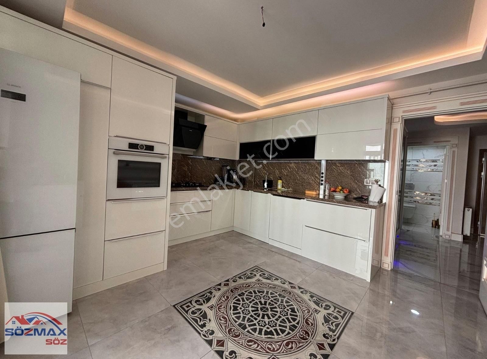 Köşk Mahallesinde Lüks Ve Konforun Buluştuğu 4+1 Daire