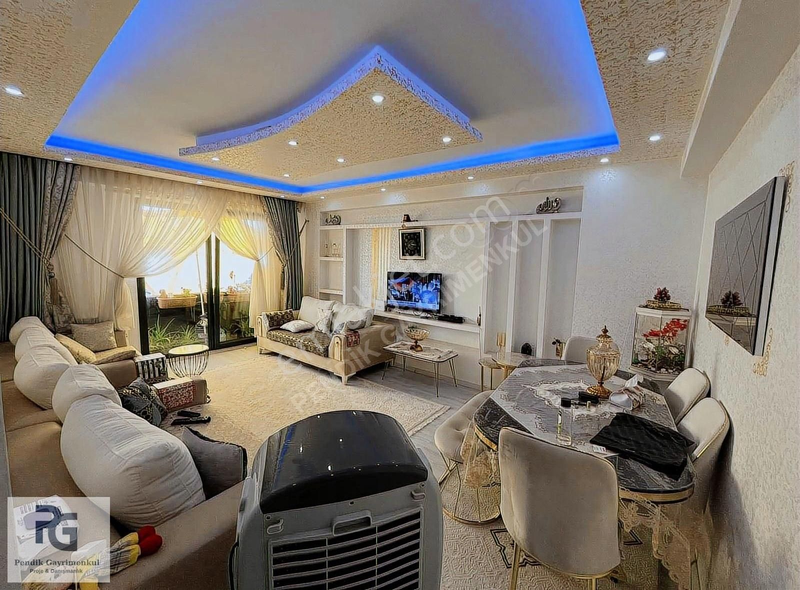 Pendik Hanımağa Konaklarında Site İçerisinde 2+1 Satılık Daire