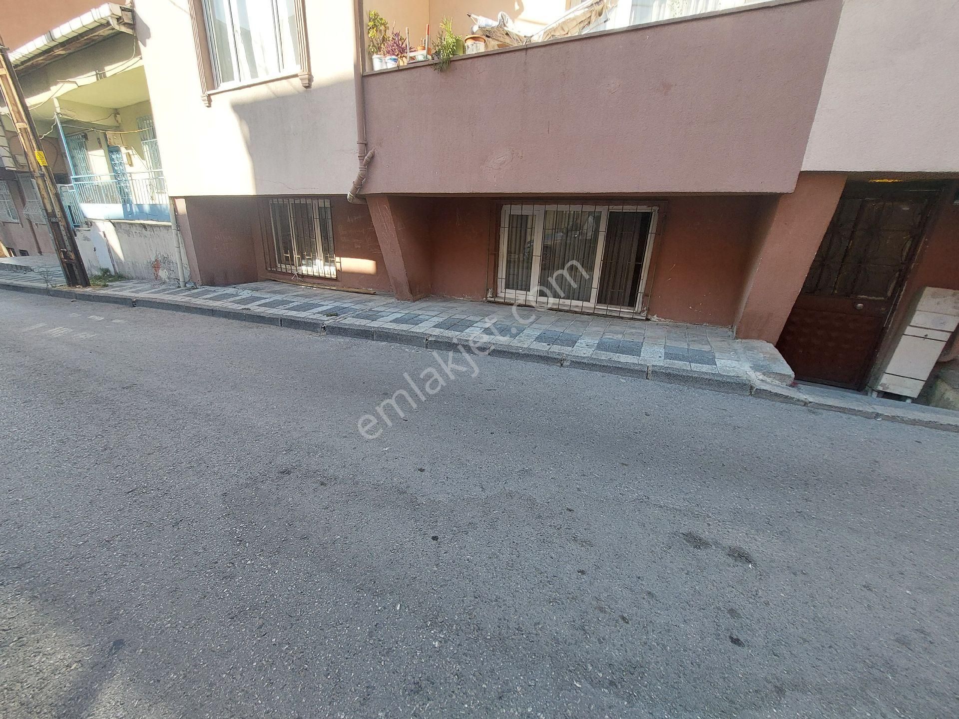 Engin Emlak'tan Satılık Altınşehir Metro Durağına Yakın 2+1 Giriş