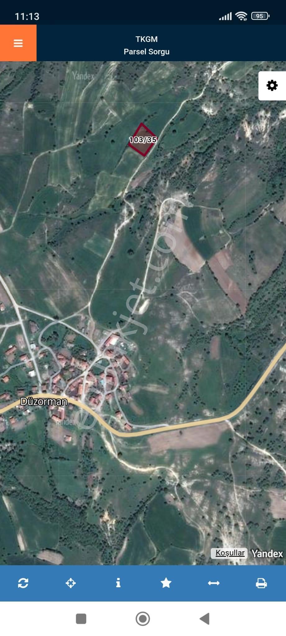 Düzorman Köyünde Yola Cepheli Manzaralı Satılık Tarla 2.755 M2
