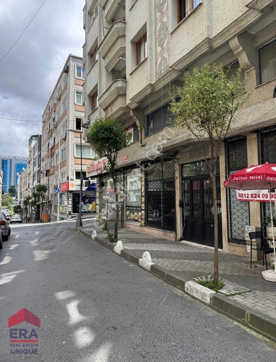 Avukat Cadde Şahmerdan Sokakta 75m2 Kiralık Dükkan