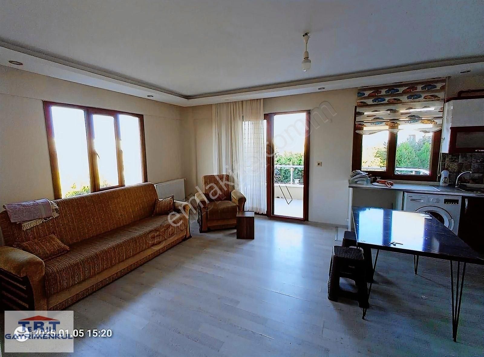 Manisa Karaali'de Kiralık 1+1 Eşyalı Havuzlu Site Dairesi