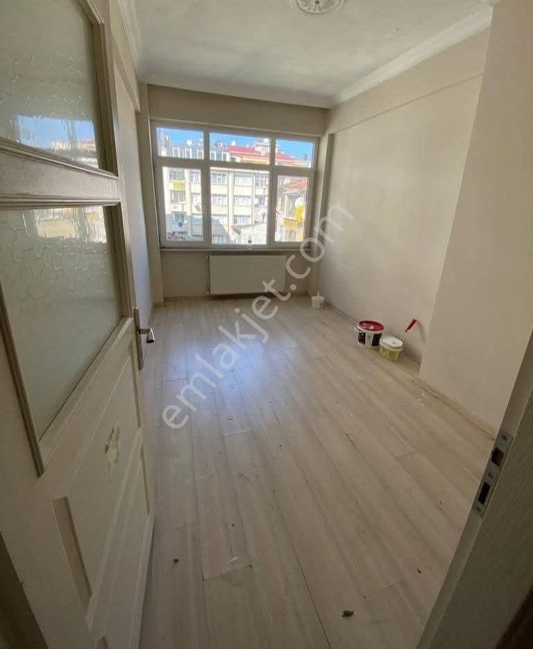 Samsun İlkadım Çiftlik Mahallesi'nde 2+1 Temiz Kiralık Daire