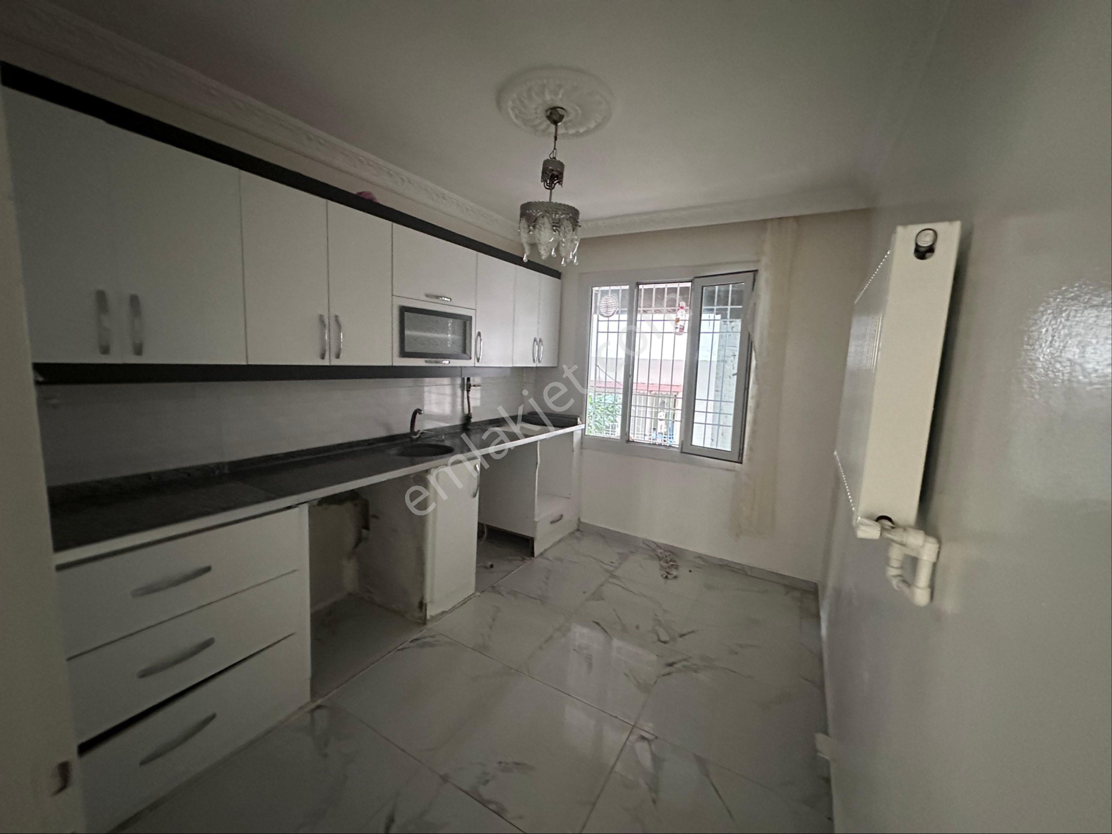 İlyas Kutlar Gayrımenkul Den 60 Yıl Mhl 2+1 110m2 Giriş Kat Daire