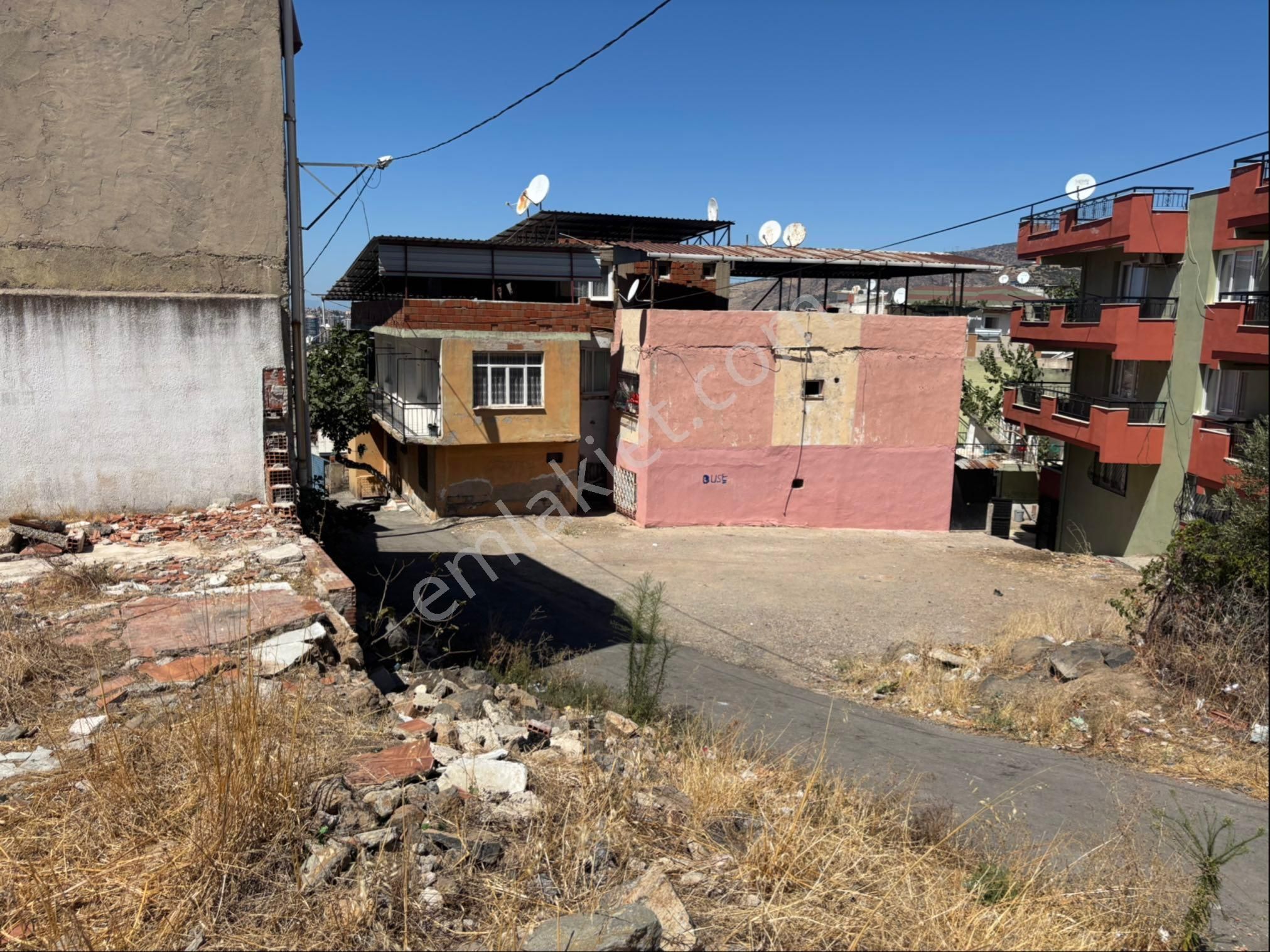 Gümüşpala Mahallesinde Satılık İmarlı Arsa - Görsel 3