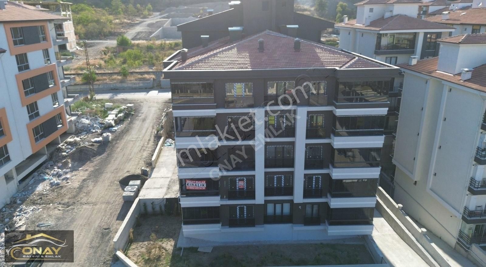 Onay Gayrimenkul' Den Sıfır Kiralık Irmak Manzaralı 3+1 Daire