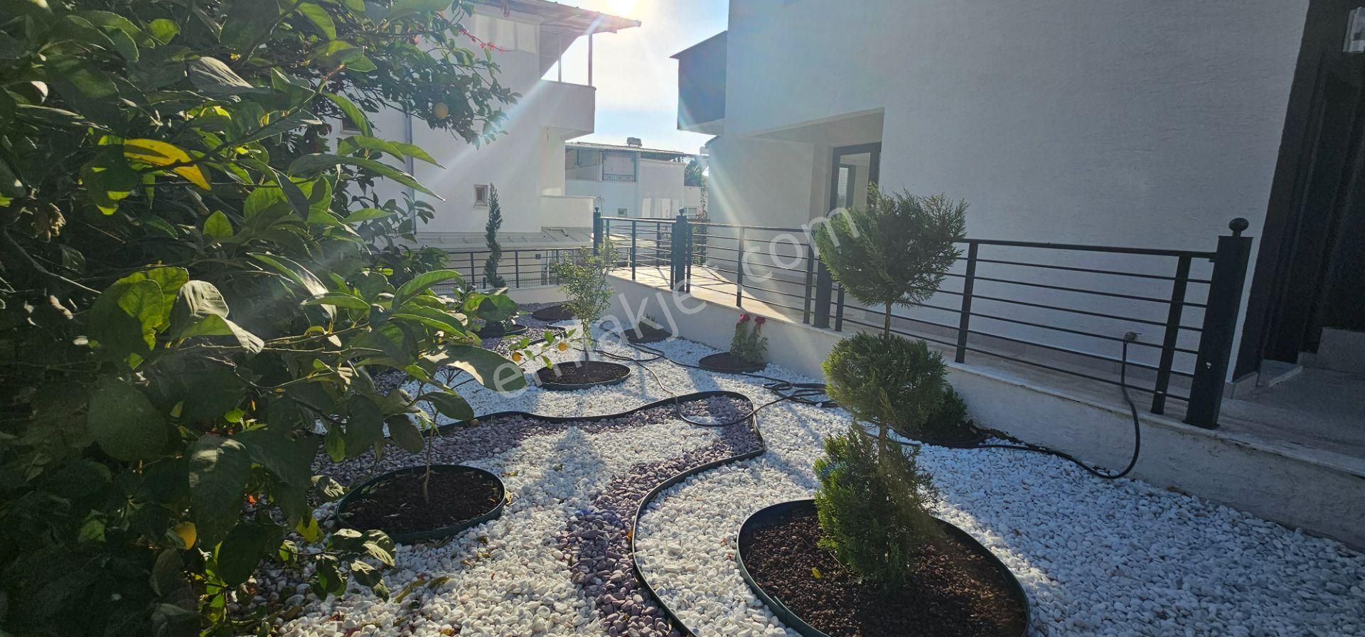 Didim Akbükte Satılık Deniz Manzaralı Bitişik Nizam Villa - Görsel 2