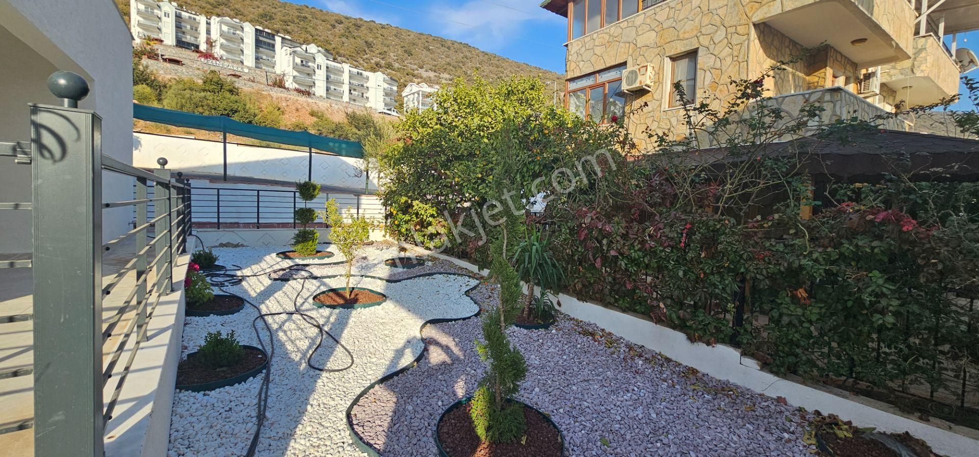 Didim Akbükte Satılık Deniz Manzaralı Bitişik Nizam Villa - Görsel 5