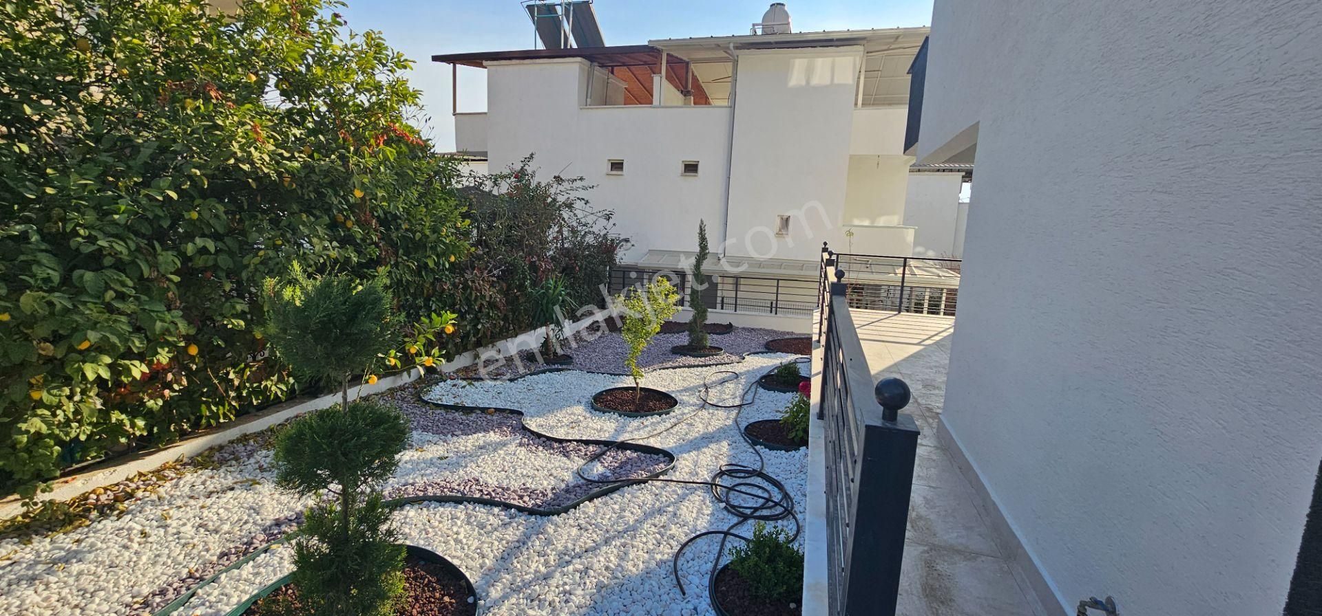 Didim Akbükte Satılık Deniz Manzaralı Bitişik Nizam Villa - Görsel 3
