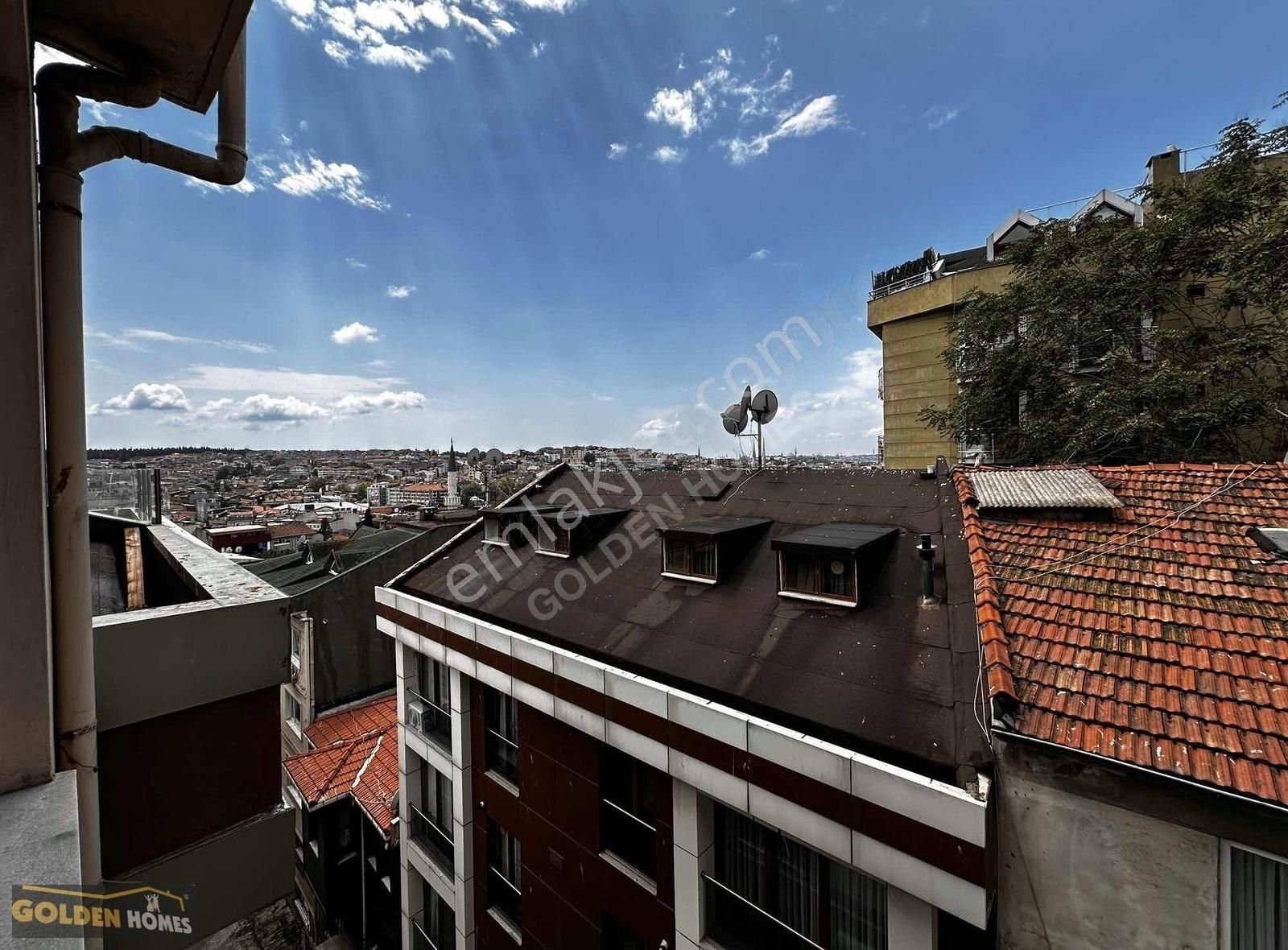 Golden Homes'tan Üsküdar Merkez'de Metroya Vapura 8dk 3+1 Dublek