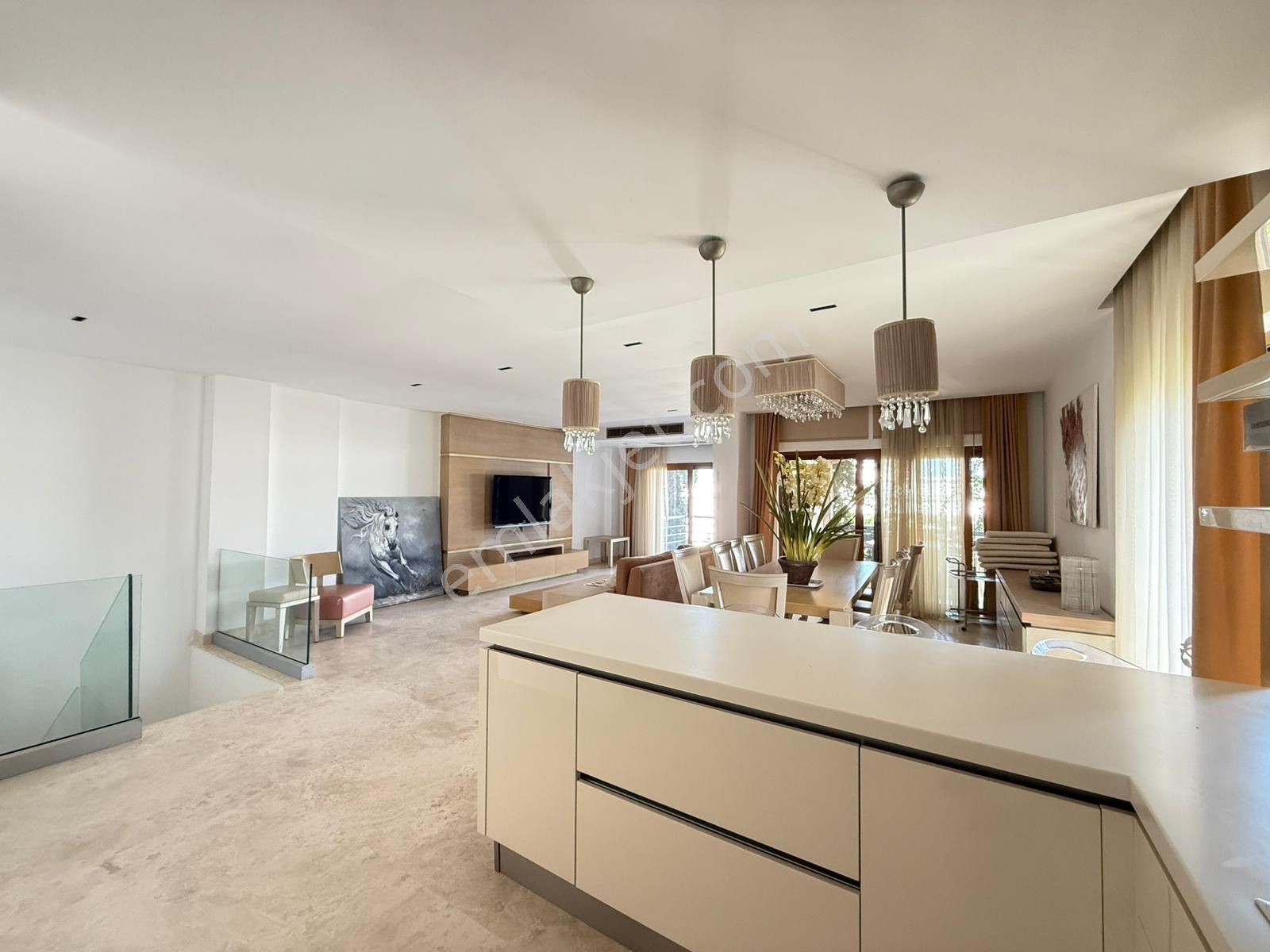 Bodrum Türkbükü'nde Site İçinde 3+1 Satılık Bahçe Dubleksi - Görsel 8