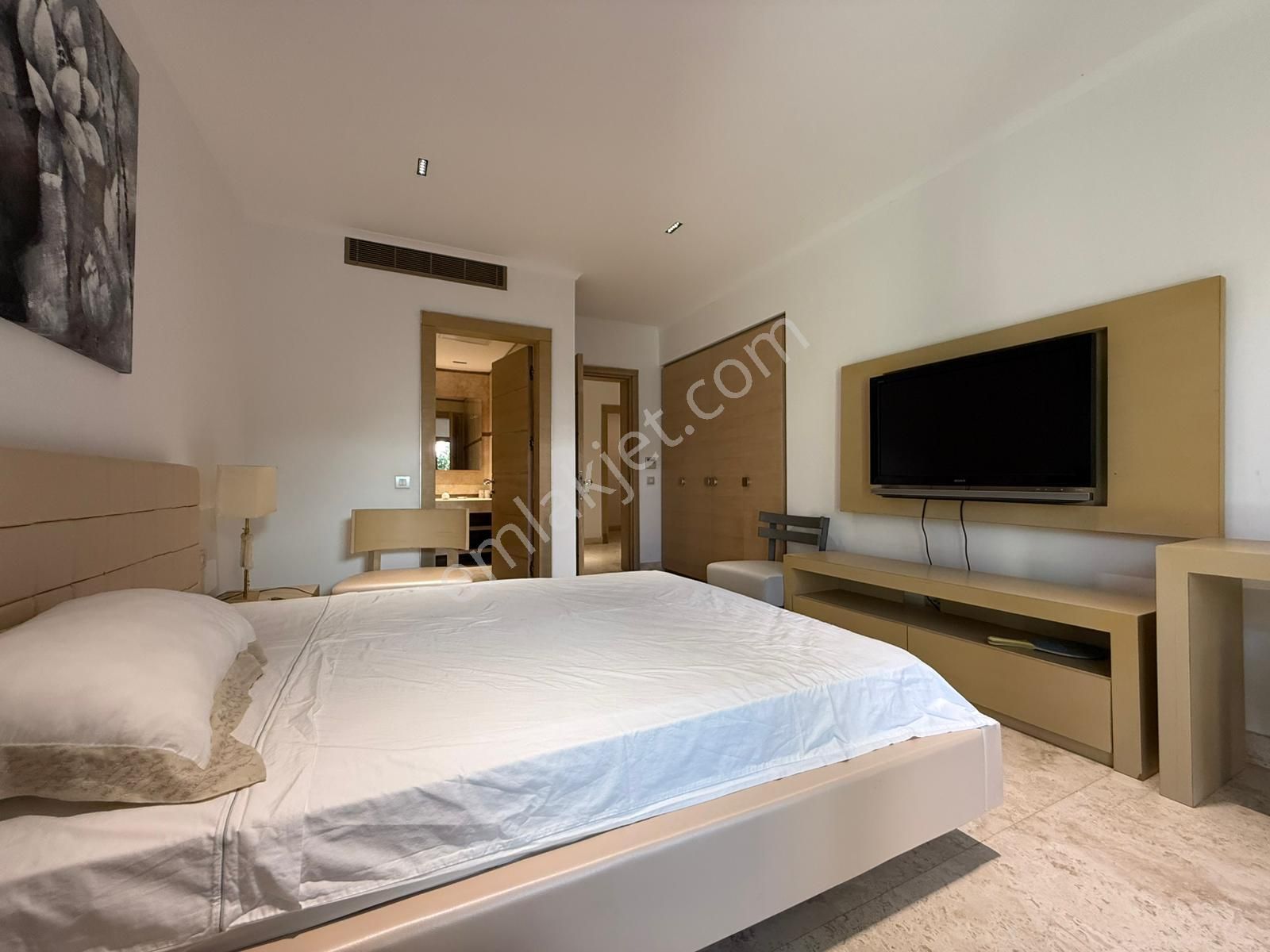 Bodrum Türkbükü'nde Site İçinde 3+1 Satılık Bahçe Dubleksi - Görsel 15