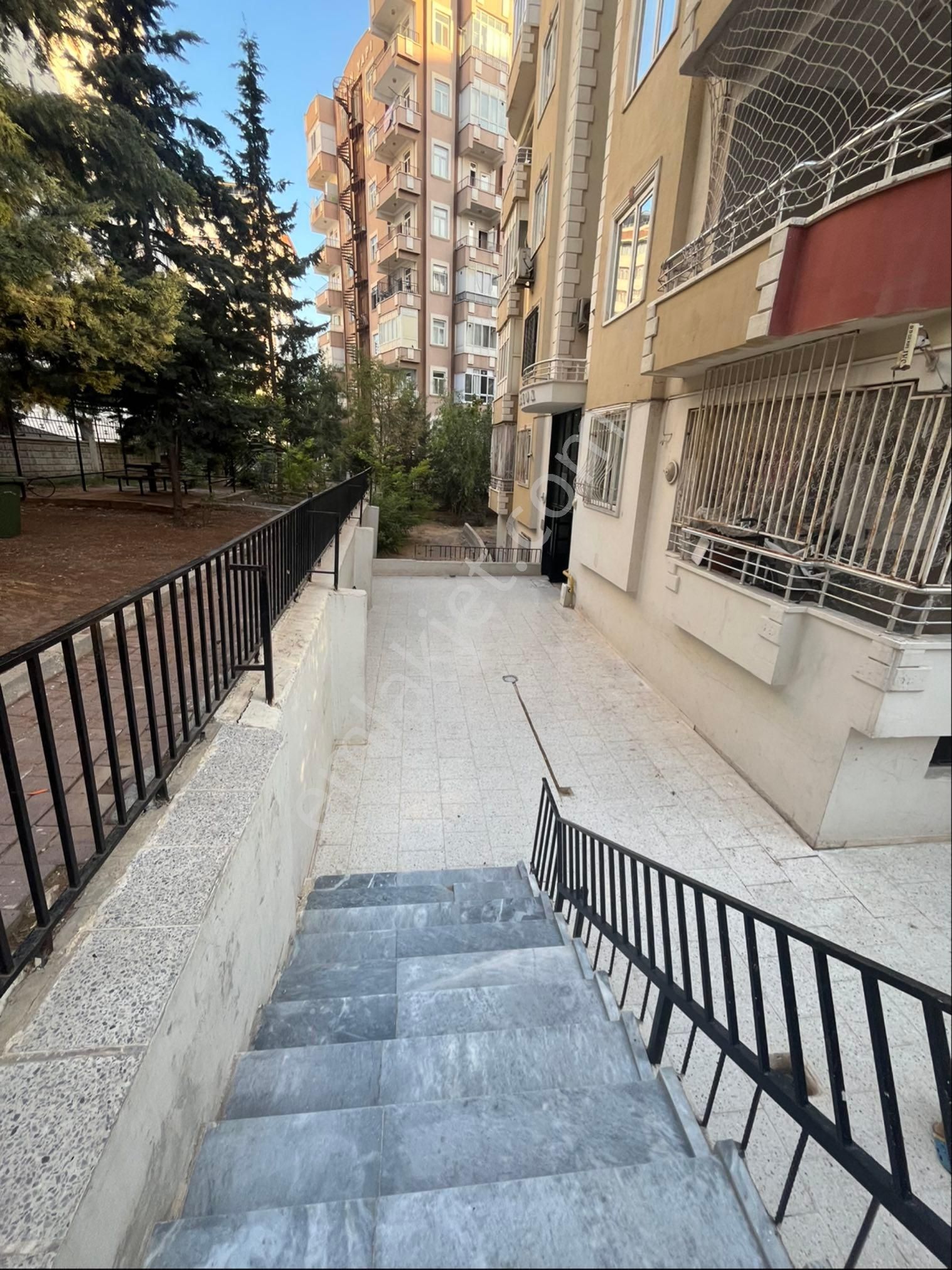 Karaköpru Balıkayagında Satılık Giris