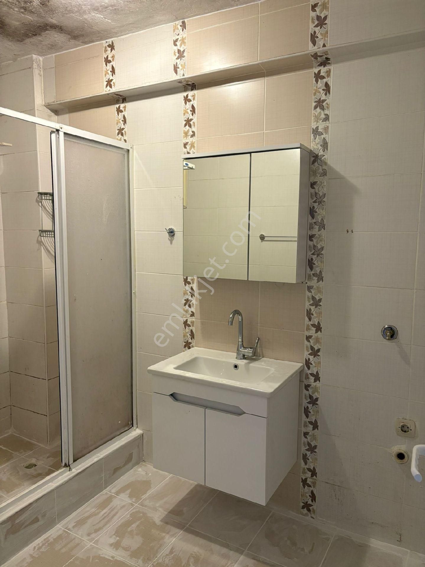 S.evler Yeni Devlet Hast.yakını 2+1 85m2 1.kat Memura