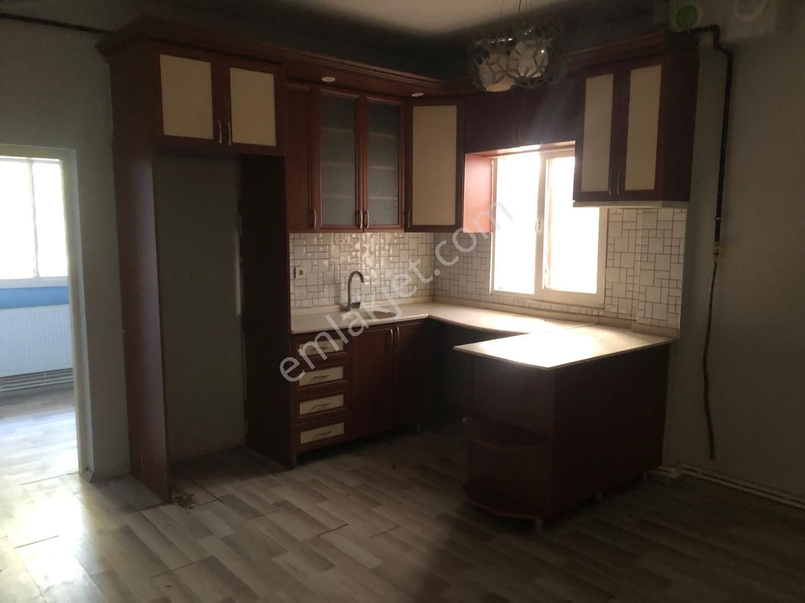Güzelbahçe Merkezde Bahçe Katı 1+1 Daire Kiralık