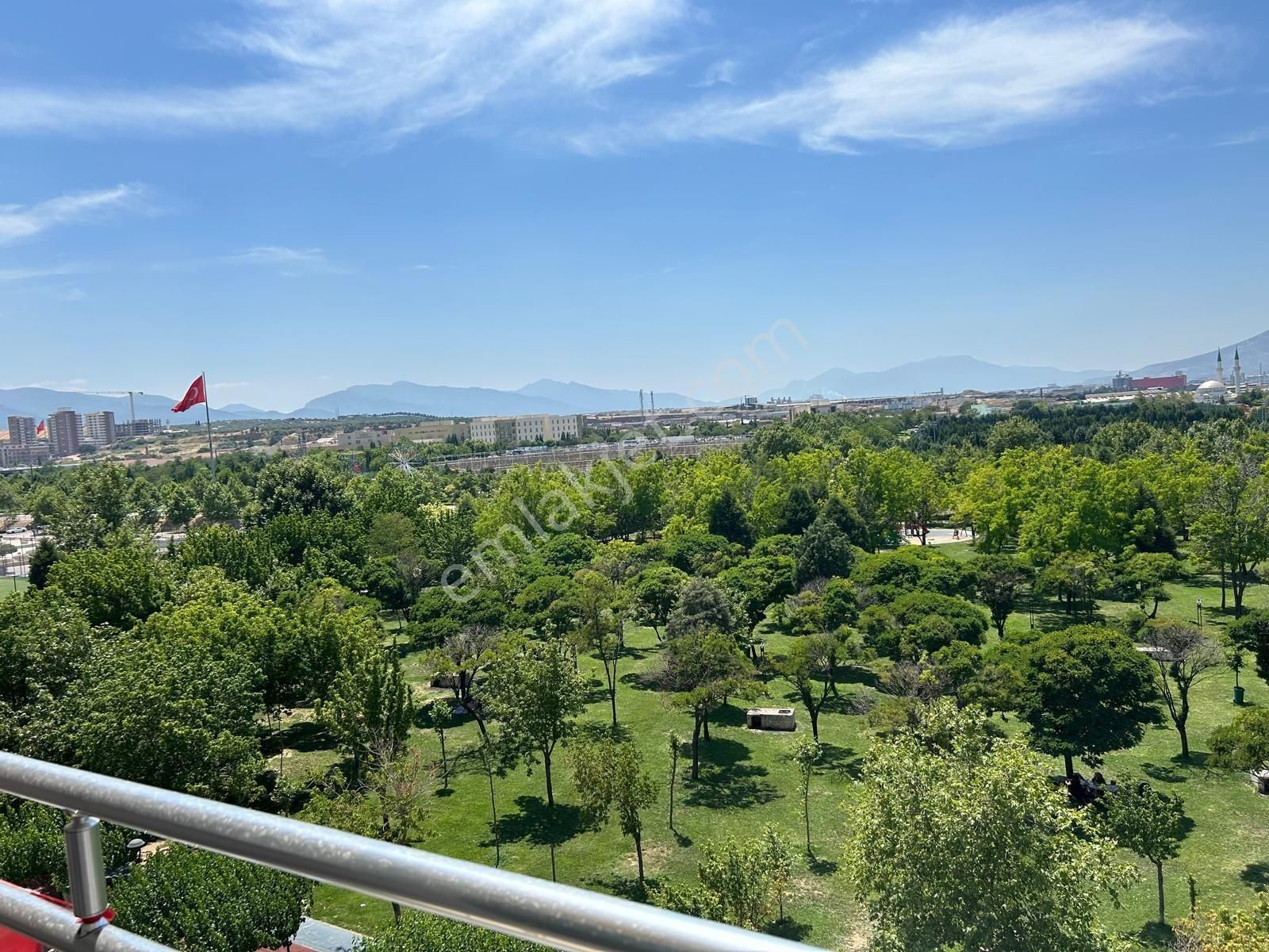 Sahibinden. Hastane Karşısı