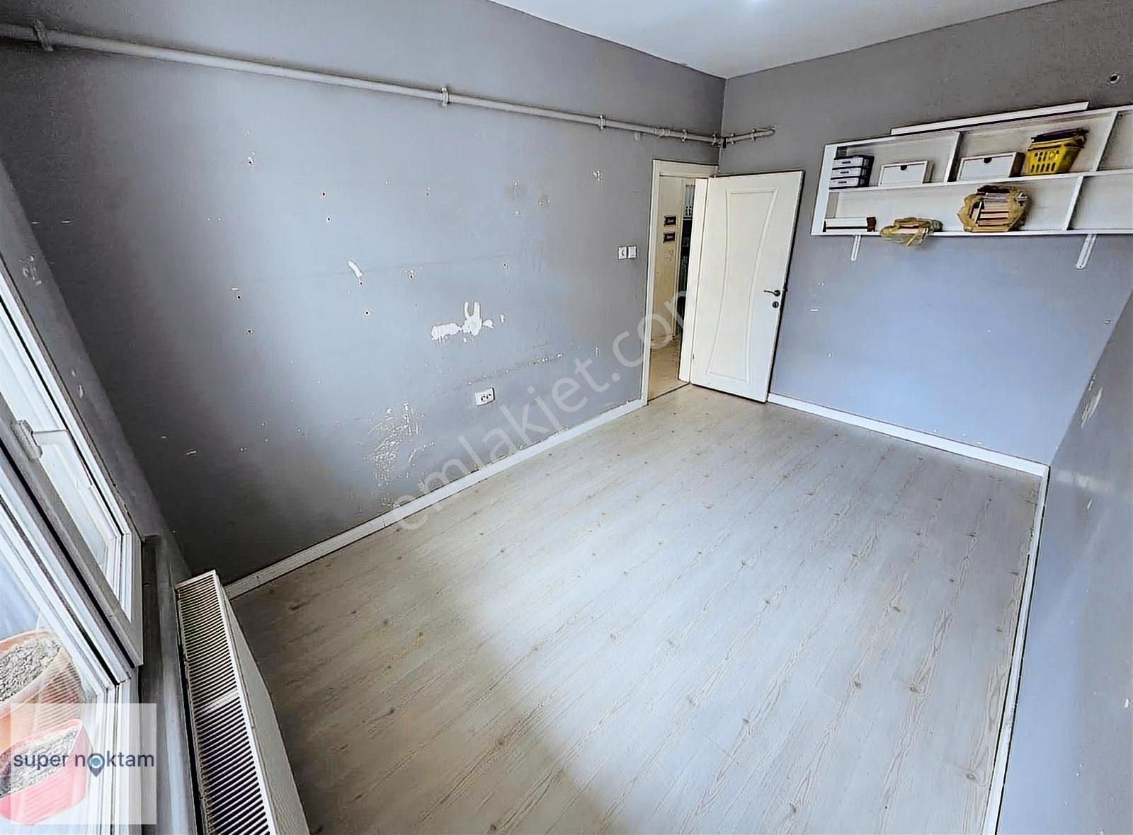 Mehmet Akif'te Satılık 3.kat Tadilatlı 2+1 10mt Hisseli Daire - Görsel 4