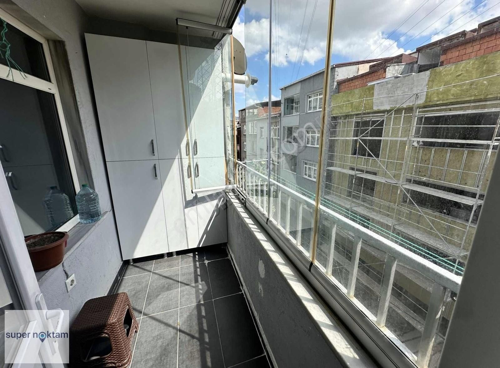 Mehmet Akif'te Satılık 3.kat Tadilatlı 2+1 10mt Hisseli Daire - Görsel 3