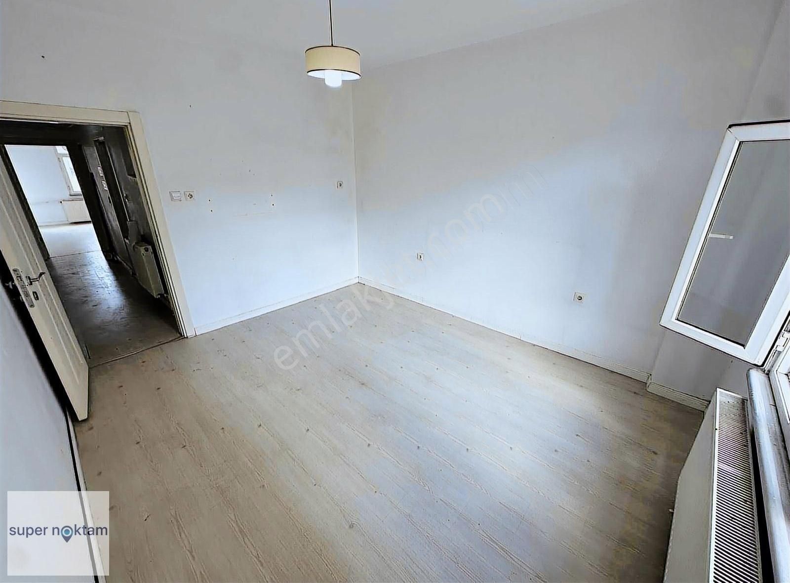 Mehmet Akif'te Satılık 3.kat Tadilatlı 2+1 10mt Hisseli Daire - Görsel 23