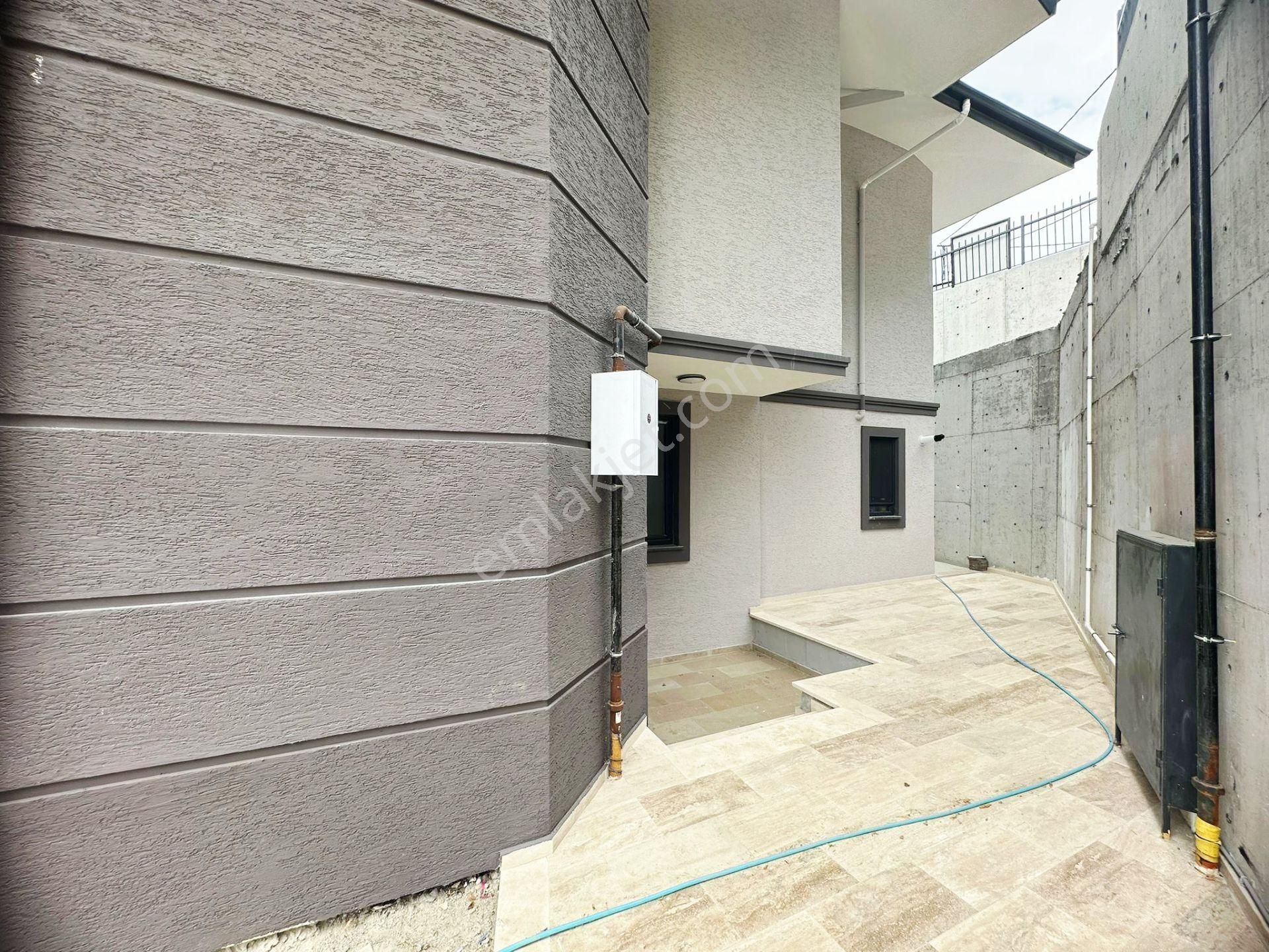 Sarıyer Maden'de Kat Mülkiyetli Sıfır 3,5+1 Dubleks Daire
