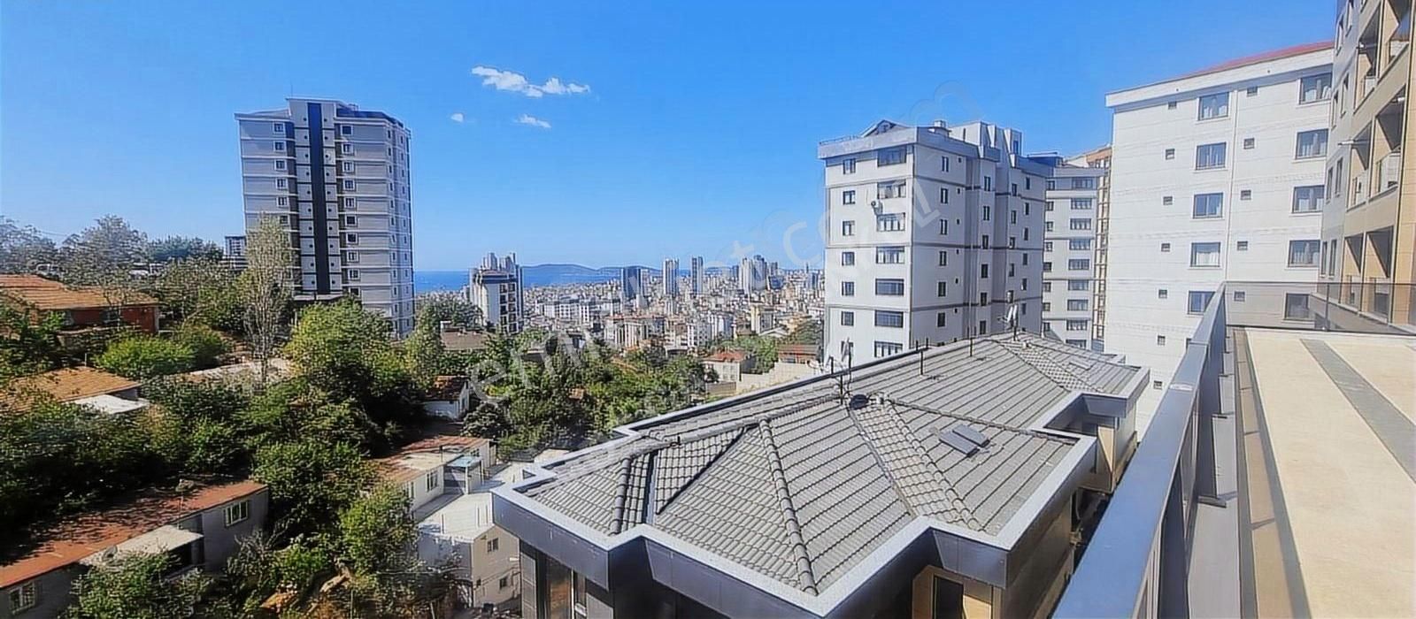Kartal Hürrıyet,te Deniz Manzaralı Satılık