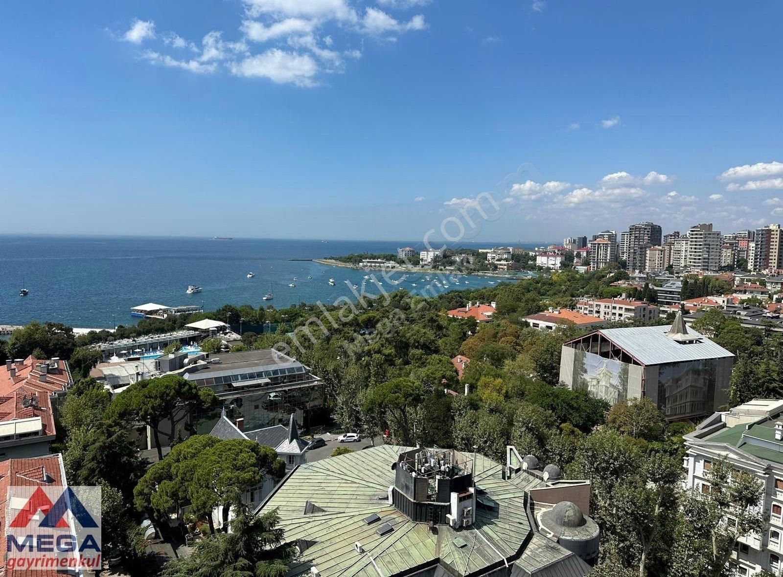 Büyük Klübe Yakın Panoramik Deniz Manzaralı 200m2 Katta Tek 4+1 - Görsel 17