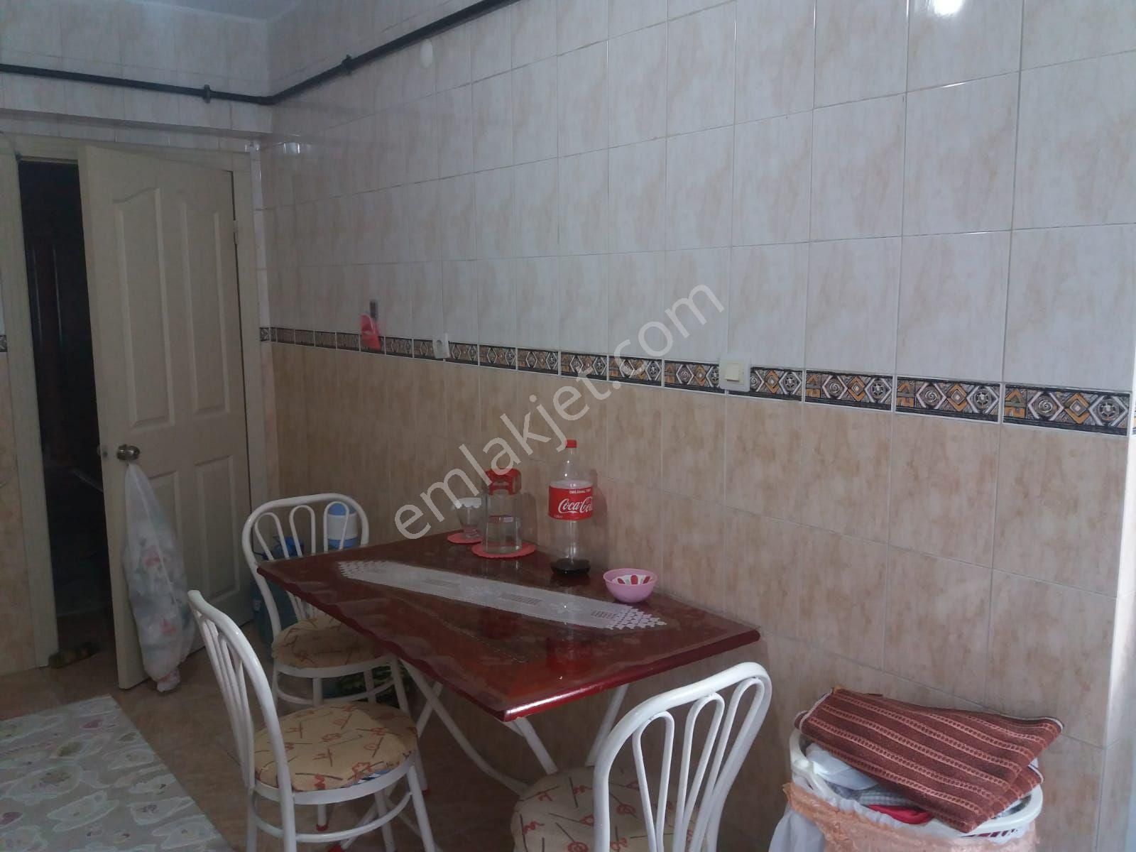 Kiralık Daire . Memura Ve Kefil Beraberinde