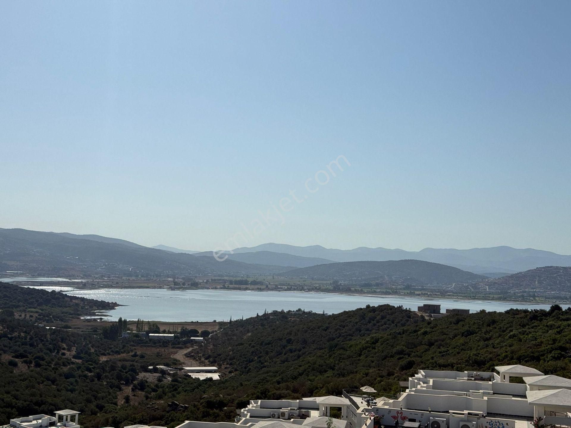 Denize Yakın Butik Sitede Satılık Manzaralı Üstkat Ev İngilizden Uygun Fiyata Ev Güvenlikli Havuzlu - Görsel 6