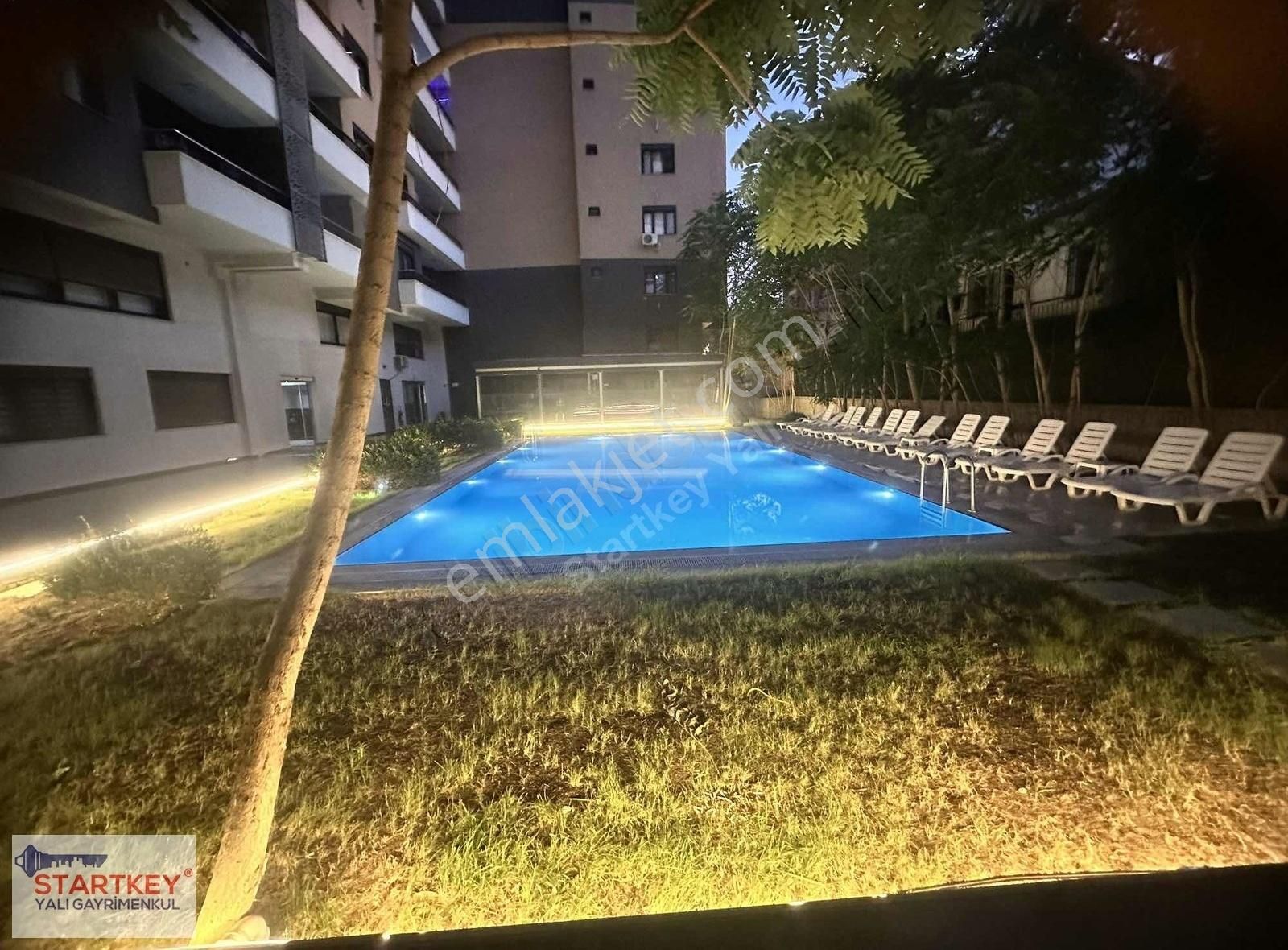 Çiğli'de Site İçinde Kiralık 3+1 Geniş Daire