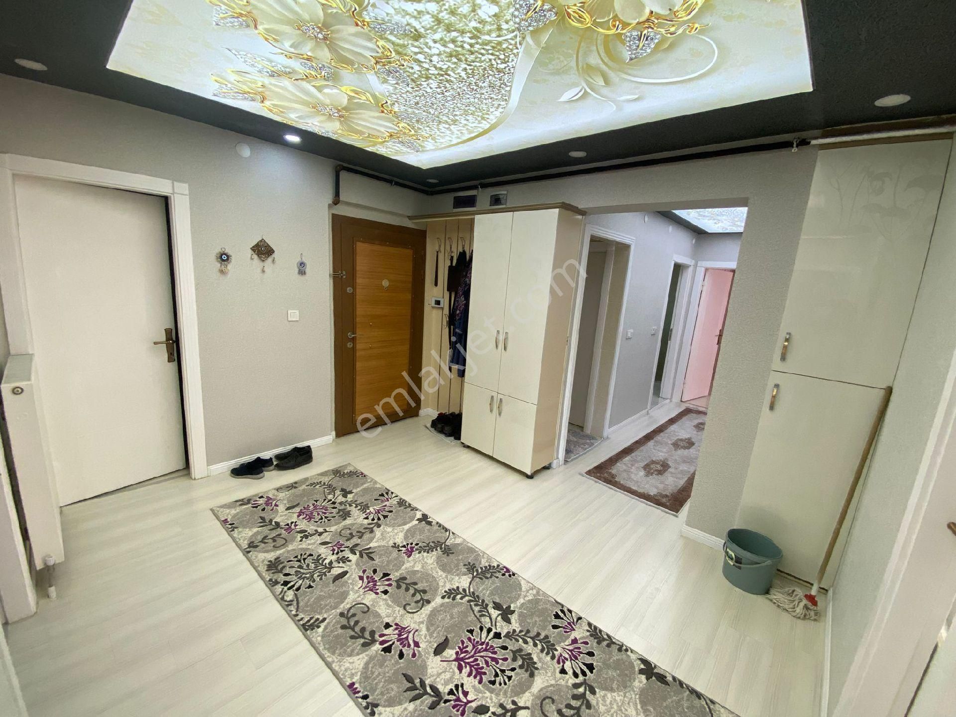 Keçiören Karşıyaka Da 4+1 Kat 1 175 Mk Ebbeyin Banyo Lu