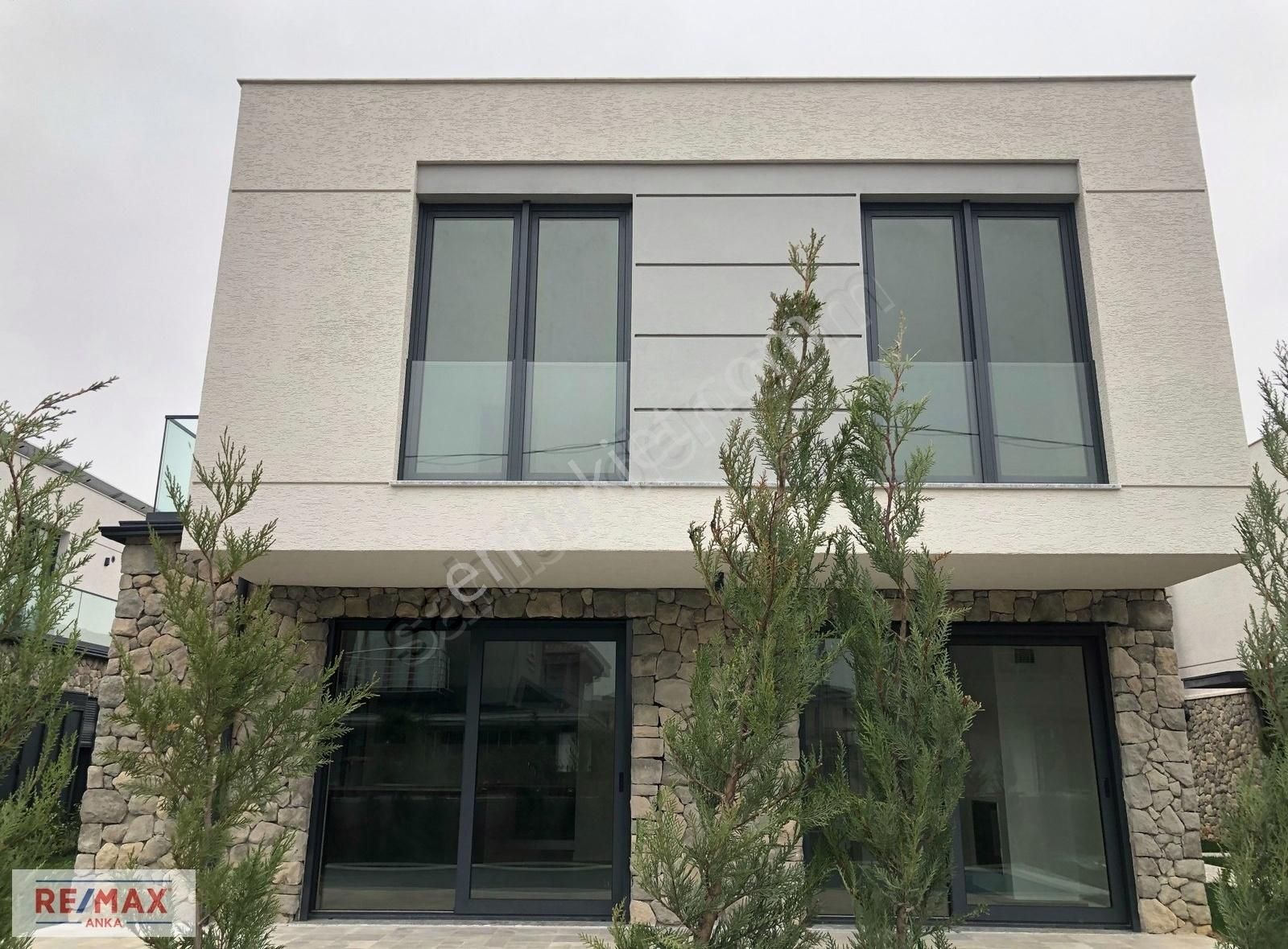 Remax Anka'dan Kumbaba Sena Villalarında Satılık Son Villa