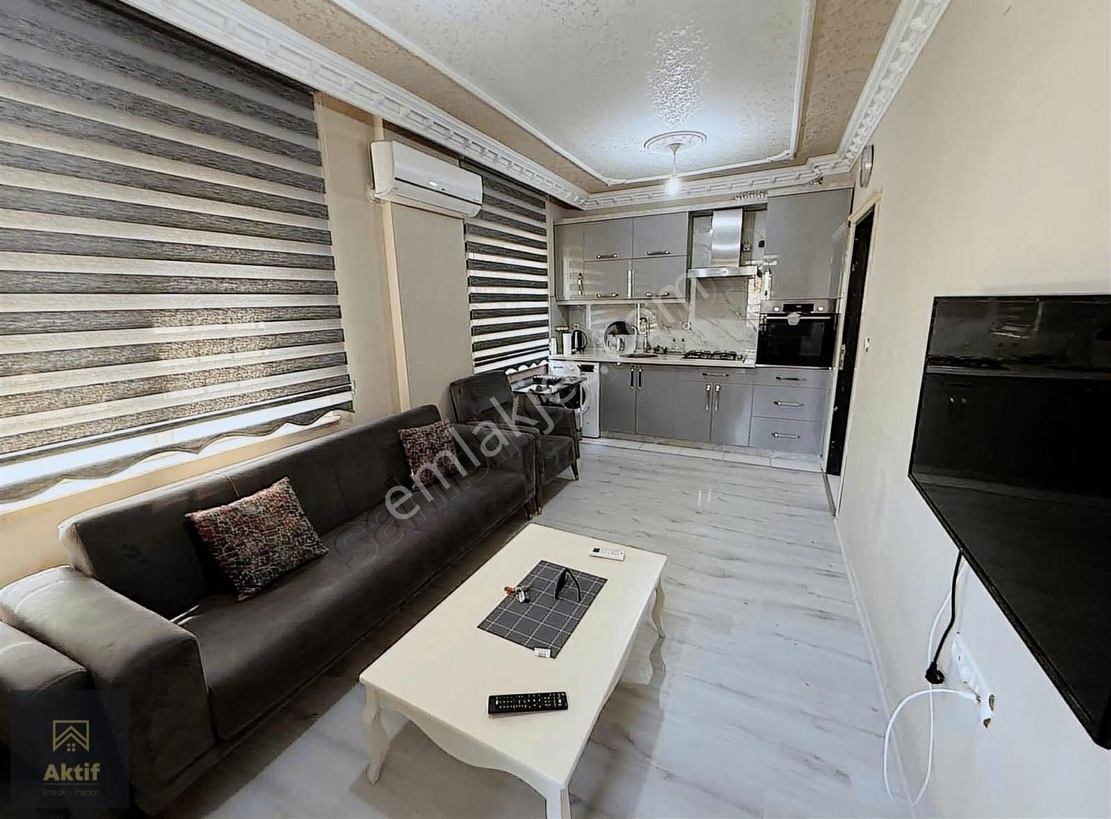 Karşıyaka Da Eşyalı 2+1 Yüksek Giriş