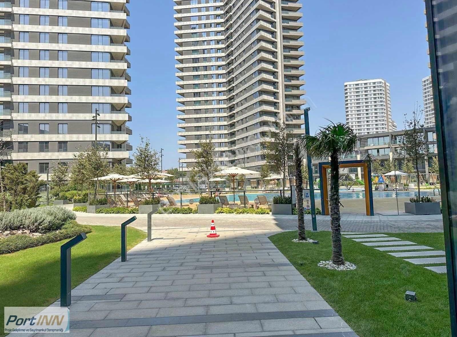 Portınn Den Allsancak Sitesinde Deniz Manzaralı Kiralık 1+1