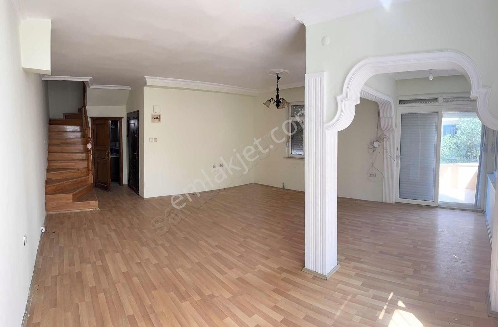 Manavgat Kumköy'de Satılık Havuzlu Site İçerisinde Triplex - Görsel 2