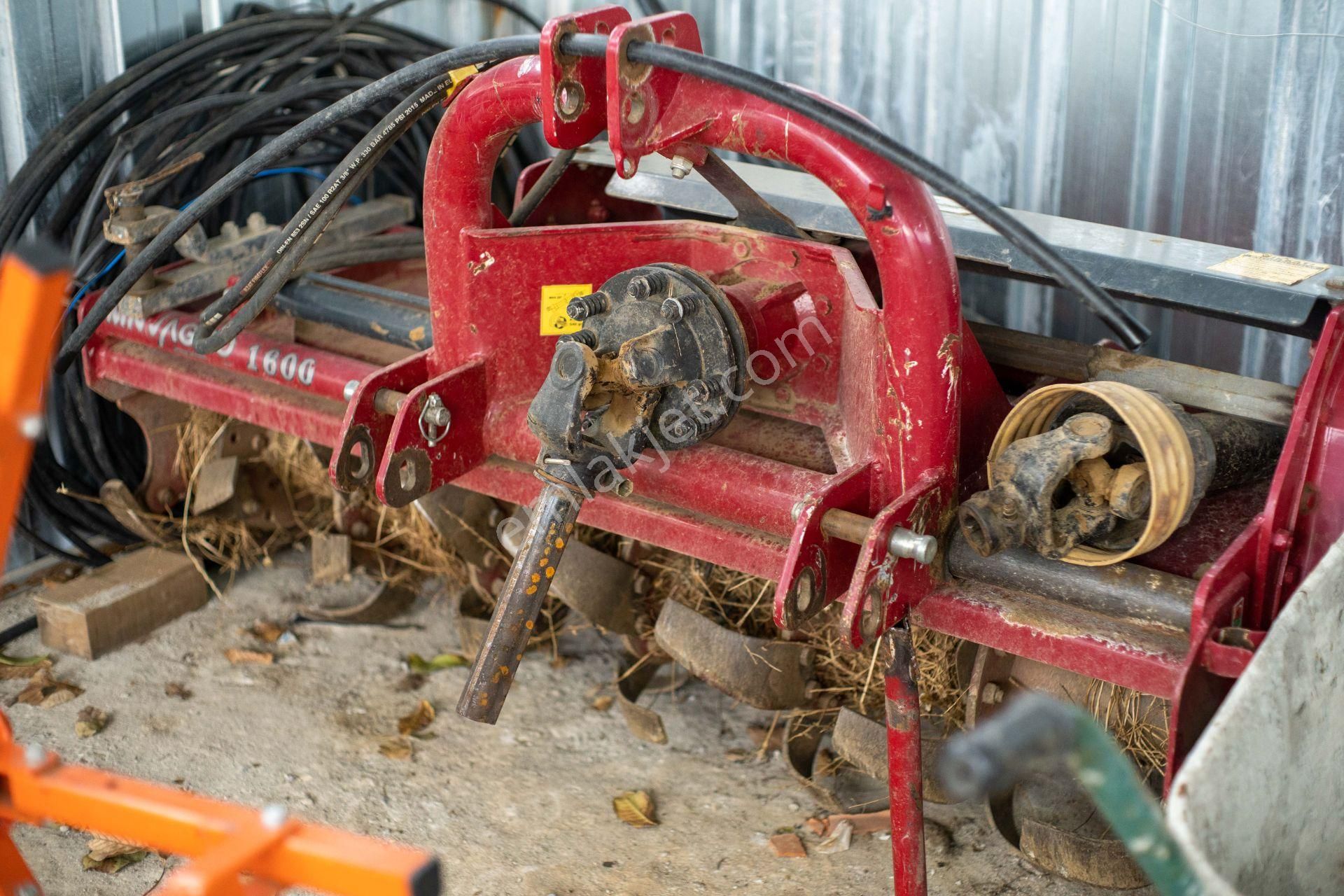 Dursunbey Çınar Köy'de Ceviz Ağaçlı Çiftlik Evi - Görsel 15