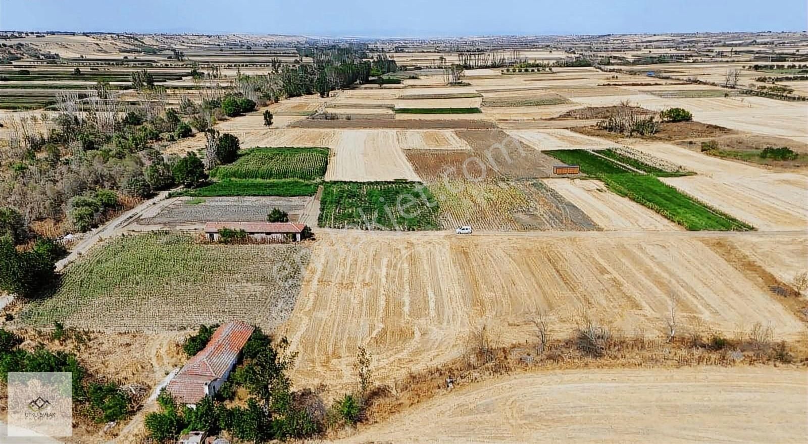 Babaeski Karahalil De 1901 M2 İmar Sınırı Satılık Tarla