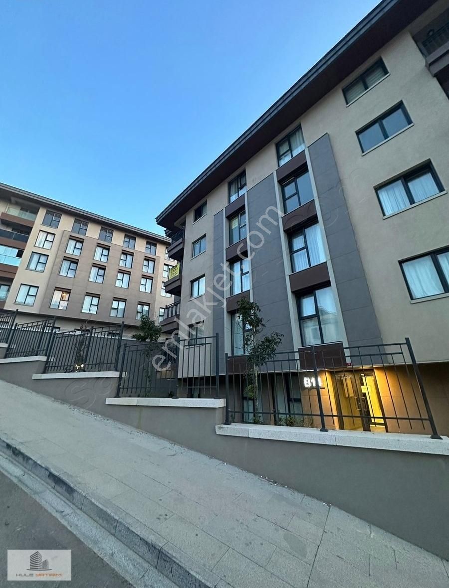 Kirazlıtepe Toki Konutlarında Ebeveyn Banyolu 2+1 Kiralık Daire