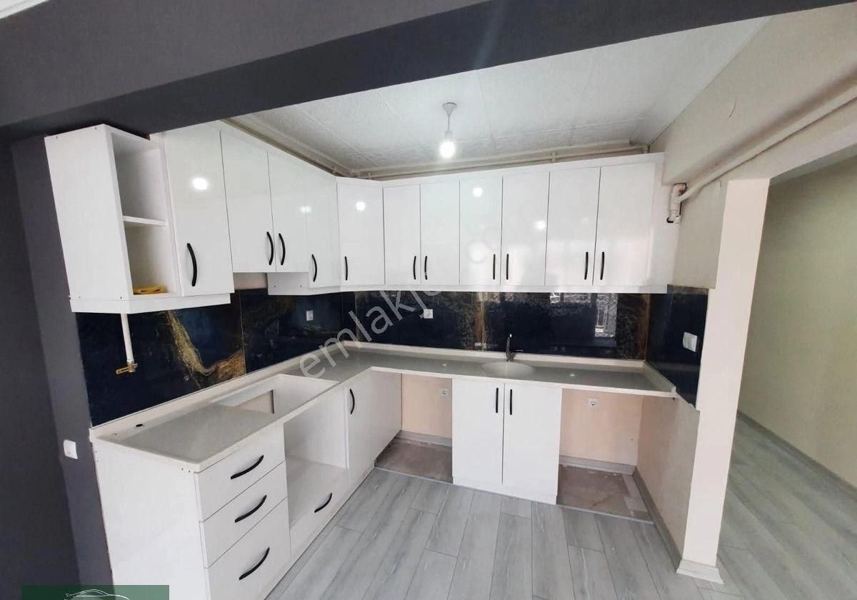 Altıparmakta 2+1 Kiralık Lüks Daire