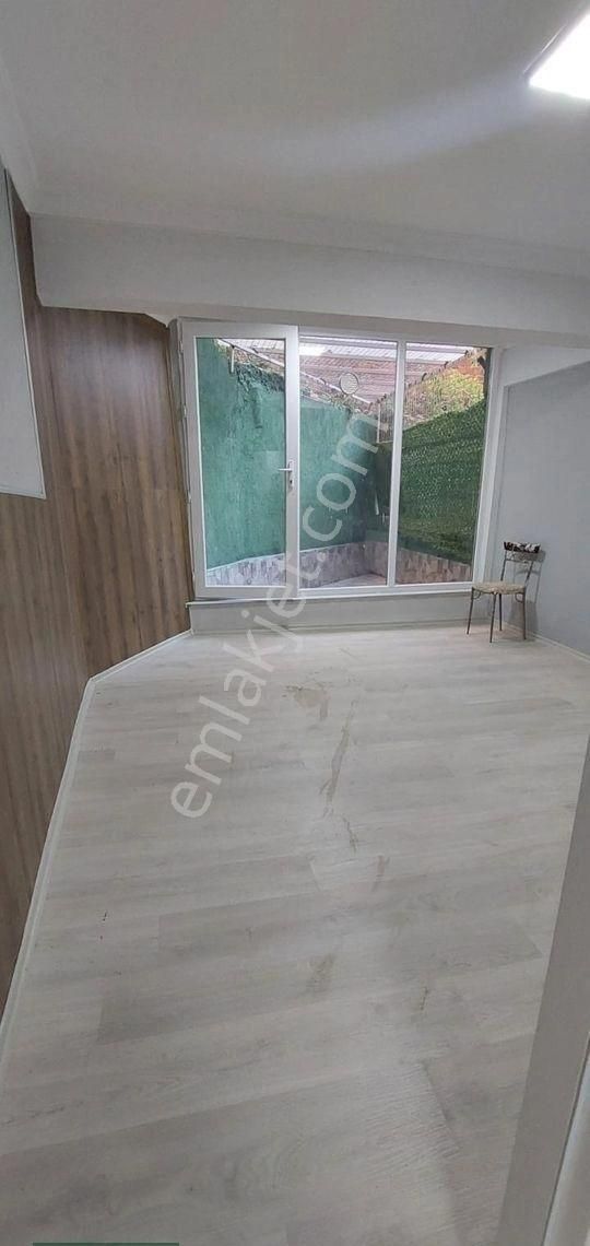 Altıparmakta Kiralık 2+1 Lüks Daire