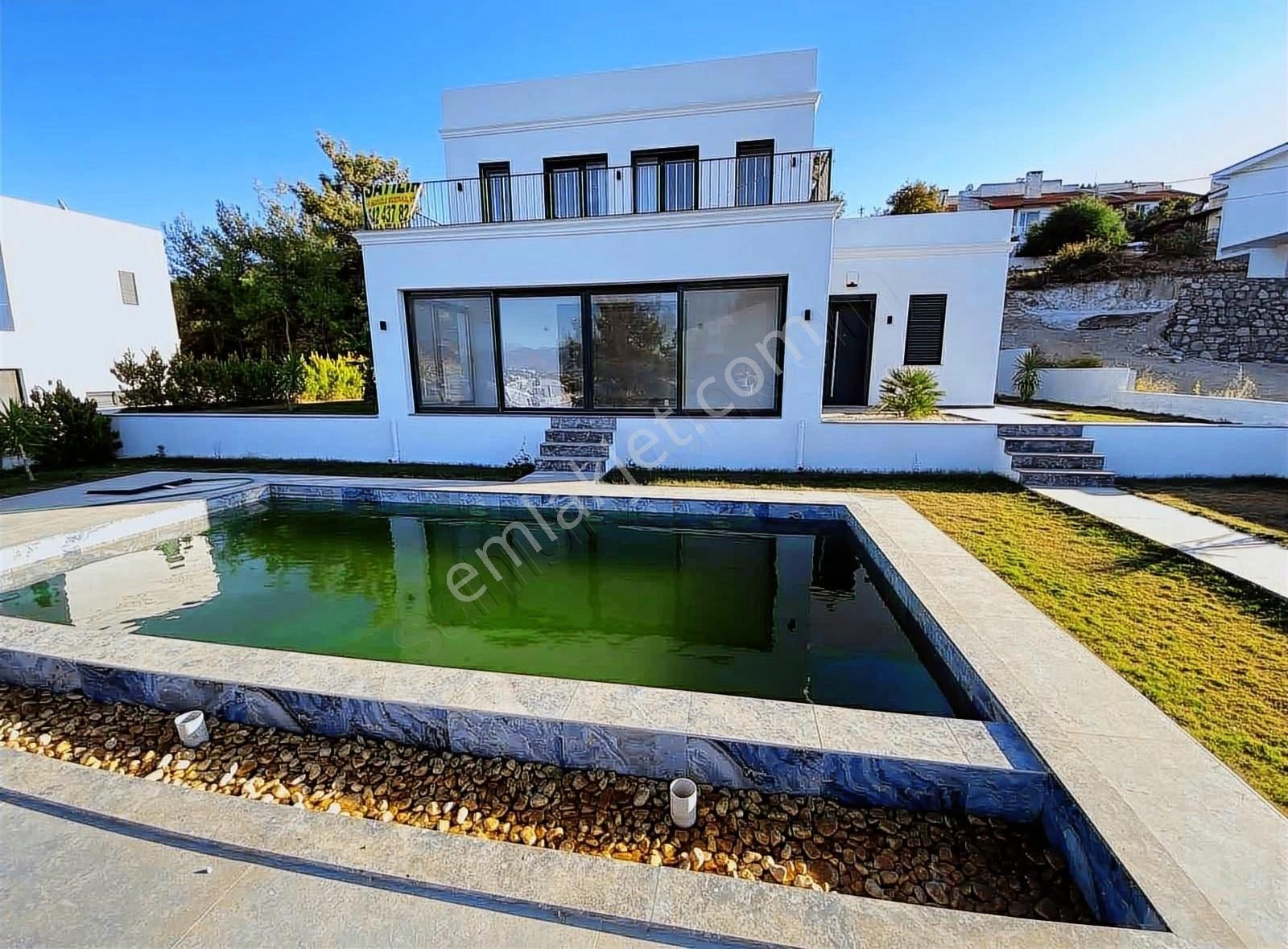 Alya Gayrimenkul Germiyan Bölgesinde Deniz Manzaralı Villa - Görsel 16