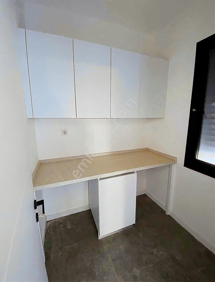 Alya Gayrimenkul Germiyan Bölgesinde Deniz Manzaralı Villa - Görsel 6