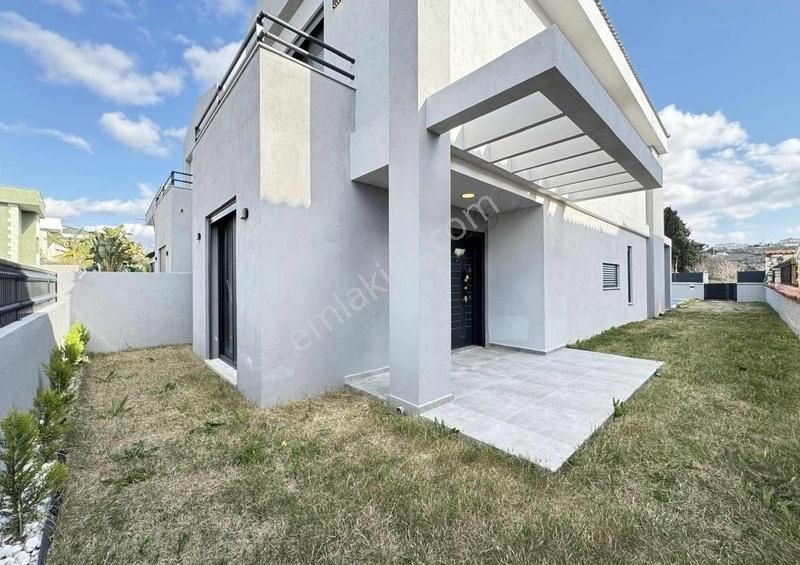 Alya Gayrimenkul Çeşme Şifnede Satılık Modern 4+1 Villa - Görsel 2