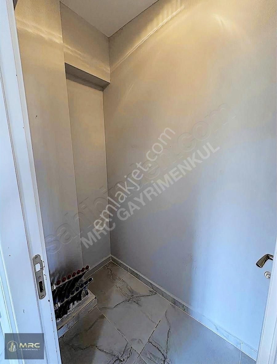 Mrc Gayrimenkulden Kiralık Yenibeşevlerde Geniş Kulanışlı Daire