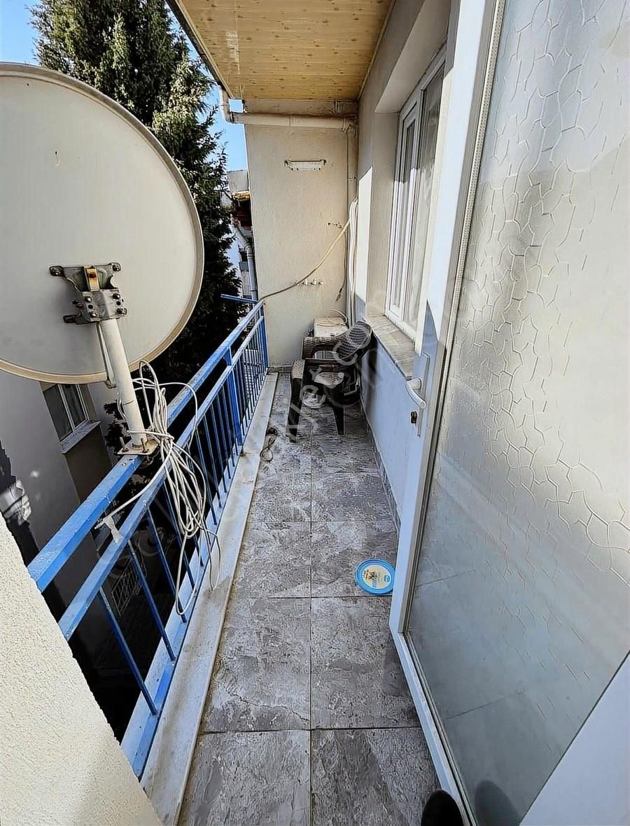Ege Üniversitesi Arkasında Klimalı Eşyalı Kiralık Daire