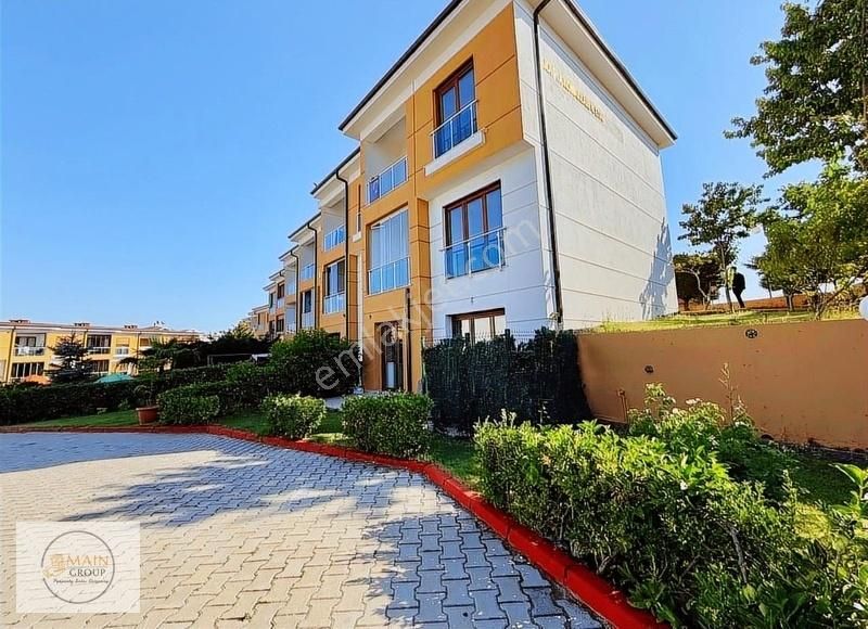 Prestijli Sitede Merkezi Konumda Villa Denize Yakın - Görsel 13