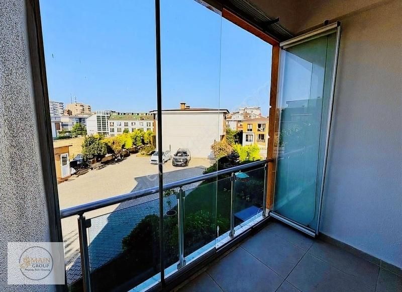 Prestijli Sitede Merkezi Konumda Villa Denize Yakın - Görsel 17