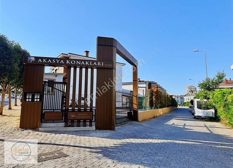 Prestijli Sitede Merkezi Konumda Villa Denize Yakın - Görsel 3