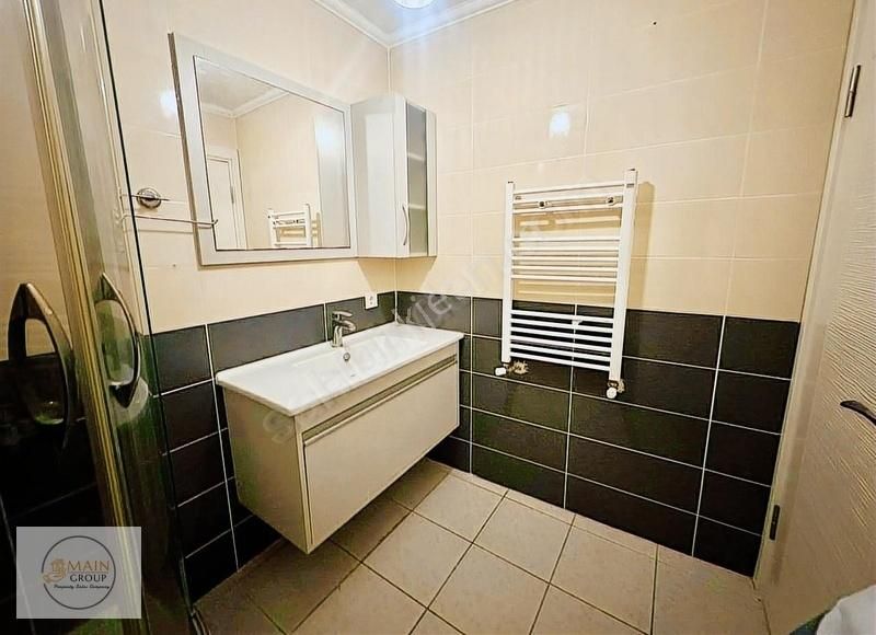 Prestijli Sitede Merkezi Konumda Villa Denize Yakın - Görsel 18