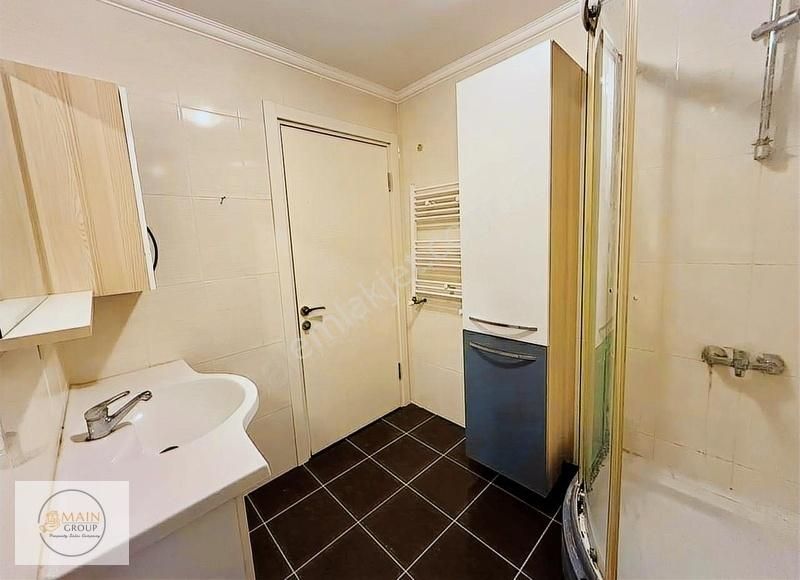 Prestijli Sitede Merkezi Konumda Villa Denize Yakın - Görsel 8